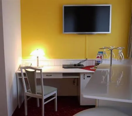 Carl Von Clausewitz Otel