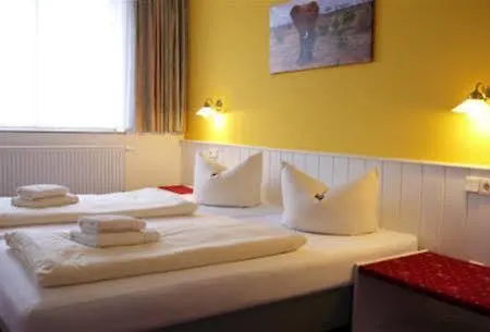 Carl Von Clausewitz Otel