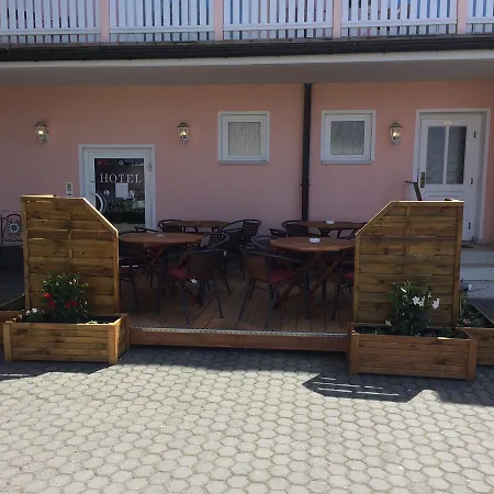 Otel Carl Von Clausewitz 2*